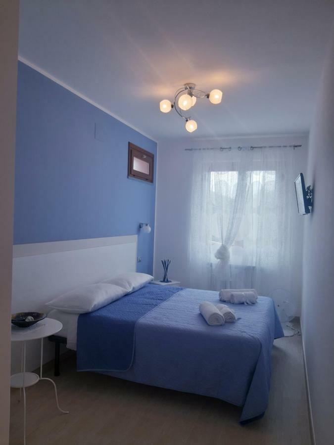 B&B Le Tre Fate Варацце Экстерьер фото